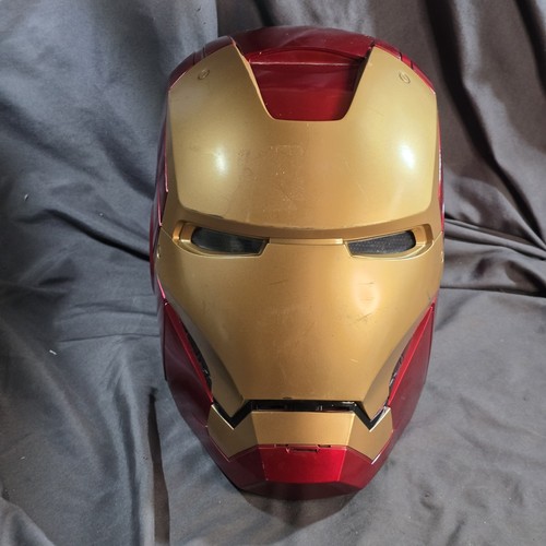 Marvel legends series iron man - series,